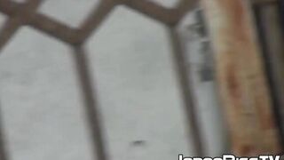 JAPAN PISS TV - Gorgeous Japanese chicks need to pee really bad in this vid