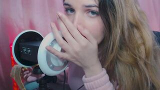 Luz ASMR Eating A Banana Video