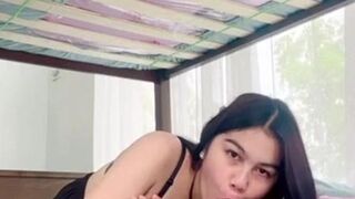 HOKI BANGET BISA NGEWE 2 CEWEK CANTIK SEKALIGUS FULL DI Https://s.id/bocilsempit - Asia Blondi