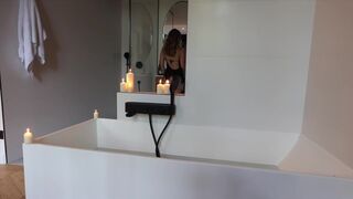 HILDE_FRENCH- POV romantic bath that you and me